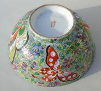 Antique Chinese Porcelain Bowl with Butterflies Famille Rose (3 of 12) Antique Chinese Porcelain Bowl with Butterflies Famille Rose (3 of 12)