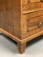 c18th Italian tulipwood and marquetry commode (7 of 11) c18th Italian tulipwood and marquetry commode (7 of 11)