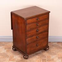 19th Century Small Mahogany Chest of Drawers with Extending Top (5 of 24) 19th Century Small Mahogany Chest of Drawers with Extending Top (5 of 24)