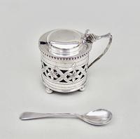 Small Edwardian Silver Mustard Pot by Thomas Hayes, Birmingham 1902 (4 of 6) Small Edwardian Silver Mustard Pot by Thomas Hayes, Birmingham 1902 (4 of 6)