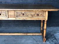 18th Century Spanish Chestnut Serving Table (18 of 27) 18th Century Spanish Chestnut Serving Table (18 of 27)