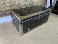 Early 19th Century Green Leather & Brass Bound Traveling Trunk (2 of 5) Early 19th Century Green Leather & Brass Bound Traveling Trunk (2 of 5)