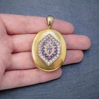 Antique Victorian 18ct Gold Pearl Locket Blue Enamel Cross Circa 1900 Boxed (5 of 6) Antique Victorian 18ct Gold Pearl Locket Blue Enamel Cross Circa 1900 Boxed (5 of 6)