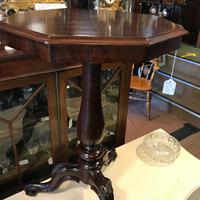 Lovely Quality Octagonal Mahogany Tripod Table (3 of 8) Lovely Quality Octagonal Mahogany Tripod Table (3 of 8)