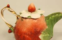 Antique Strawberry Small Teapot (4 of 6) Antique Strawberry Small Teapot (4 of 6)