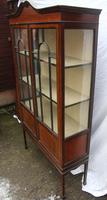 1900s Mahogany 2 Door China Cabinet with Dome Top (3 of 5) 1900s Mahogany 2 Door China Cabinet with Dome Top (3 of 5)