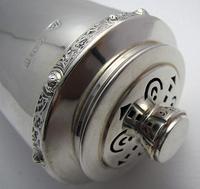 Vintage 1941 Solid Sterling Silver Lindisfarne / Celtic pattern Arts & Crafts Sugar Caster Shaker Pepper Pot Potpourri Jar. (9 of 9) Vintage 1941 Solid Sterling Silver Lindisfarne / Celtic pattern Arts & Crafts Sugar Caster Shaker Pepper Pot Potpourri Jar. (9 of 9)