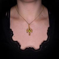 Antique Peridot and Pearl Lavalier 15ct 15K Gold Drop Pendant Necklace and Brooch (11 of 12) Antique Peridot and Pearl Lavalier 15ct 15K Gold Drop Pendant Necklace and Brooch (11 of 12)