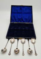 Six Silver Teaspoons (10 of 11) Six Silver Teaspoons (10 of 11)