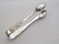 Pair of William IV Cast Silver 'Rose Pattern' Sugar Tongs by Lias Bros, London, 1832 (8 of 8) Pair of William IV Cast Silver 'Rose Pattern' Sugar Tongs by Lias Bros, London, 1832 (8 of 8)