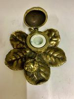 Victorian Brass Leaf & Nut Novelty Inkwell c.1900 (6 of 7) Victorian Brass Leaf & Nut Novelty Inkwell c.1900 (6 of 7)