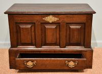 18th Century Welsh Oak Marriage Coffor Bach / Coffer (2 of 8) 18th Century Welsh Oak Marriage Coffor Bach / Coffer (2 of 8)
