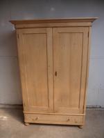 Great Panelled Antique Pine 2 Door 1 Drawer Knockdown Wardrobe to wax / paint (4 of 11) Great Panelled Antique Pine 2 Door 1 Drawer Knockdown Wardrobe to wax / paint (4 of 11)