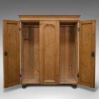 Antique Three Panel Wardrobe, English, Pine, Cupboard, Closet, Victorian c.1900 (3 of 10) Antique Three Panel Wardrobe, English, Pine, Cupboard, Closet, Victorian c.1900 (3 of 10)