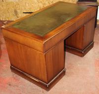 1960's Large Mahogany Pedestal Desk with Green Leather Inset (3 of 3) 1960's Large Mahogany Pedestal Desk with Green Leather Inset (3 of 3)
