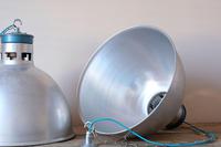 Aluminium industrial lights from Simplex Lighting Ltd. With a label stating model ST400 with serial numbers on all four. (10 of 12) Aluminium industrial lights from Simplex Lighting Ltd. With a label stating model ST400 with serial numbers on all four. (10 of 12)