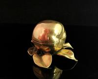Antique Victorian Brass Inkwell, Apple (11 of 13) Antique Victorian Brass Inkwell, Apple (11 of 13)