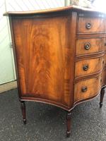 Antique Mahogany Serpentine Chest of Drawers (4 of 11) Antique Mahogany Serpentine Chest of Drawers (4 of 11)