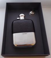 1934 Daniel & Arter Solid Hallmarked Silver Leather and Glass Hip Flask 7fl oz (9 of 12) 1934 Daniel & Arter Solid Hallmarked Silver Leather and Glass Hip Flask 7fl oz (9 of 12)