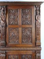 A Magnificent 16th Century Burgundian Cupboard (5 of 19) A Magnificent 16th Century Burgundian Cupboard (5 of 19)