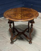Pretty Walnut Carolean Coffee or Lamp Table (4 of 10) Pretty Walnut Carolean Coffee or Lamp Table (4 of 10)