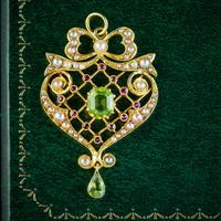 Antique Edwardian Suffragette Pendant Peridot Pearl Ruby 15ct Gold c. 1910 (5 of 6) Antique Edwardian Suffragette Pendant Peridot Pearl Ruby 15ct Gold c. 1910 (5 of 6)