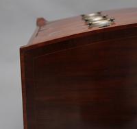 Early 19th Century Mahogany Bowfront Chest with Slide (7 of 12) Early 19th Century Mahogany Bowfront Chest with Slide (7 of 12)