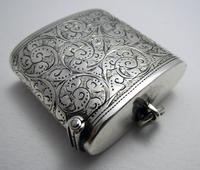 Beautiful Antique Victorian 1895 Solid Sterling Silver English CHESTER Vesta Case Match Box (7 of 9) Beautiful Antique Victorian 1895 Solid Sterling Silver English CHESTER Vesta Case Match Box (7 of 9)