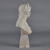 Stunning Italian Carved Marble Sculpture of Female (4 of 10) Stunning Italian Carved Marble Sculpture of Female (4 of 10)