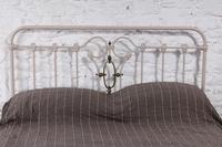 Very individual and fashionable king size bed (4 of 7) Very individual and fashionable king size bed (4 of 7)