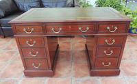 Howard & Sons Double Pedestal Desk c.1890 (13 of 13) Howard & Sons Double Pedestal Desk c.1890 (13 of 13)