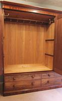 Antique Victorian Mahogany Triple Door Wardrobe (13 of 21) Antique Victorian Mahogany Triple Door Wardrobe (13 of 21)
