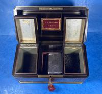 Victorian French Tortoiseshell Twin Canister Tea Caddy (8 of 17) Victorian French Tortoiseshell Twin Canister Tea Caddy (8 of 17)