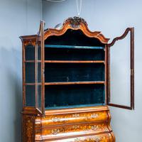 Marquetry Bombe Fronted Display Cabinet (8 of 14) Marquetry Bombe Fronted Display Cabinet (8 of 14)