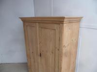 Lovely Victorian Antique Pine 2 Door Kitchen Storage Cupboard to wax / paint (2 of 8) Lovely Victorian Antique Pine 2 Door Kitchen Storage Cupboard to wax / paint (2 of 8)