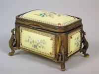 Antique Porcelain Gilt Metal Jewellery Box (8 of 9) Antique Porcelain Gilt Metal Jewellery Box (8 of 9)