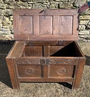 Small 17th Century Devon Oak Coffer (7 of 21) Small 17th Century Devon Oak Coffer (7 of 21)