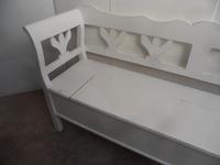 A Lovely White Tulip 3 Seater Antique/Old Pine Kitchen/Hall Box Settle/ Bench (9 of 9) A Lovely White Tulip 3 Seater Antique/Old Pine Kitchen/Hall Box Settle/ Bench (9 of 9)
