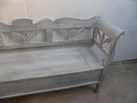White & Grey 3 Seater Antique Pine Kitchen / Hall Box Settle/ Bench (9 of 10) White & Grey 3 Seater Antique Pine Kitchen / Hall Box Settle/ Bench (9 of 10)