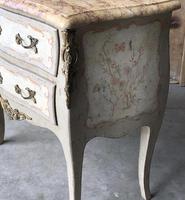 Pretty French Commode Chest (3 of 14) Pretty French Commode Chest (3 of 14)