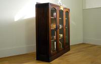 Oak 3 Door 1930s Vintage Bookcase with Keys (4 of 22) Oak 3 Door 1930s Vintage Bookcase with Keys (4 of 22)