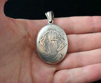 Victorian Silver Mourning Locket, Hairwork, Heraldic (2 of 8) Victorian Silver Mourning Locket, Hairwork, Heraldic (2 of 8)