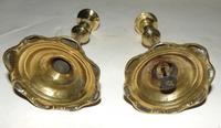 Pair of George III Brass Petal Base Candlesticks (3 of 6) Pair of George III Brass Petal Base Candlesticks (3 of 6)
