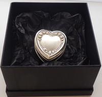 1909 Hallmarked Silver Love Heart Pill Earring Jewellery Box Arts & Crafts (7 of 10) 1909 Hallmarked Silver Love Heart Pill Earring Jewellery Box Arts & Crafts (7 of 10)