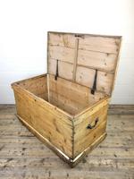 Large Victorian Antique Pine Trunk (7 of 14) Large Victorian Antique Pine Trunk (7 of 14)