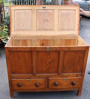 1940's Large Golden Oak Mule Chest (3 of 5) 1940's Large Golden Oak Mule Chest (3 of 5)