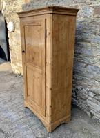 Small Antique Pine Wardrobe (2 of 15) Small Antique Pine Wardrobe (2 of 15)