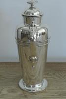 Fine Art Deco American Style Silver-plated Cocktail Shaker by Barker Brothers c.1930 (3 of 9) Fine Art Deco American Style Silver-plated Cocktail Shaker by Barker Brothers c.1930 (3 of 9)