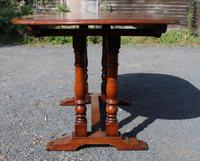 1940s Slim Oak Draw-leaf Table with 1 Leaf (3 of 3) 1940s Slim Oak Draw-leaf Table with 1 Leaf (3 of 3)