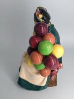 Royal Doulton Figurine - The Old Balloon Seller (4 of 7) Royal Doulton Figurine - The Old Balloon Seller (4 of 7)
